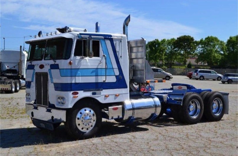 Peterbilt 352h