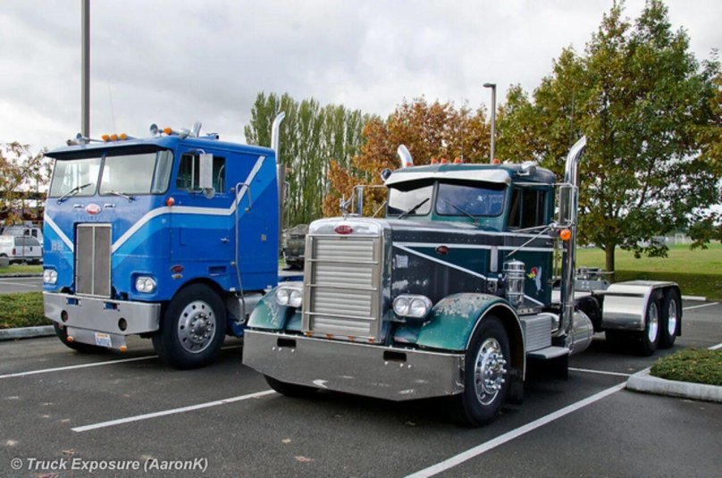 Петербилт 352