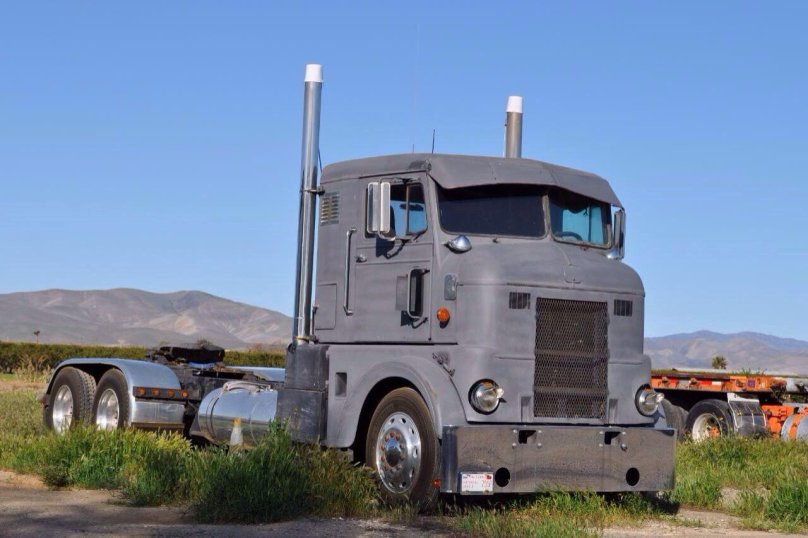 Peterbilt 350 Coe