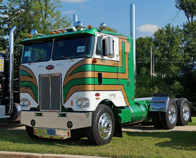 Петербилт 352 Coe