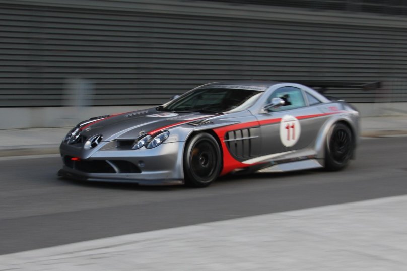Mercedes-Benz SLR MCLAREN 722 gt