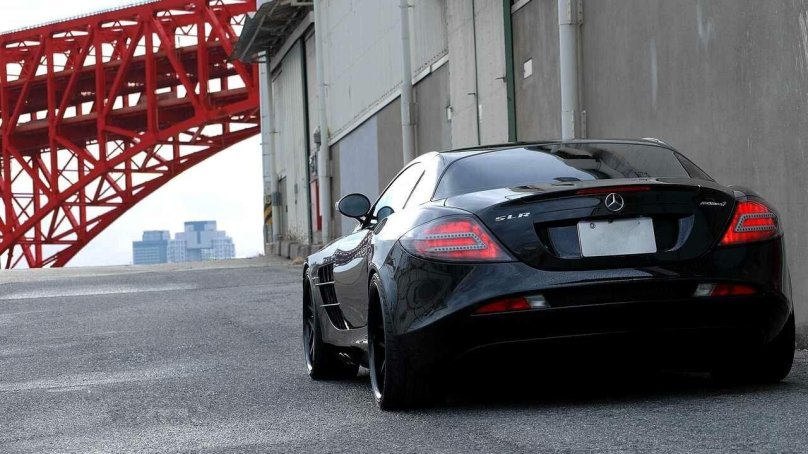 Mercedes SLR MCLAREN Black