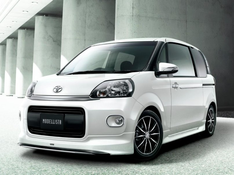 Toyota porte Modellista