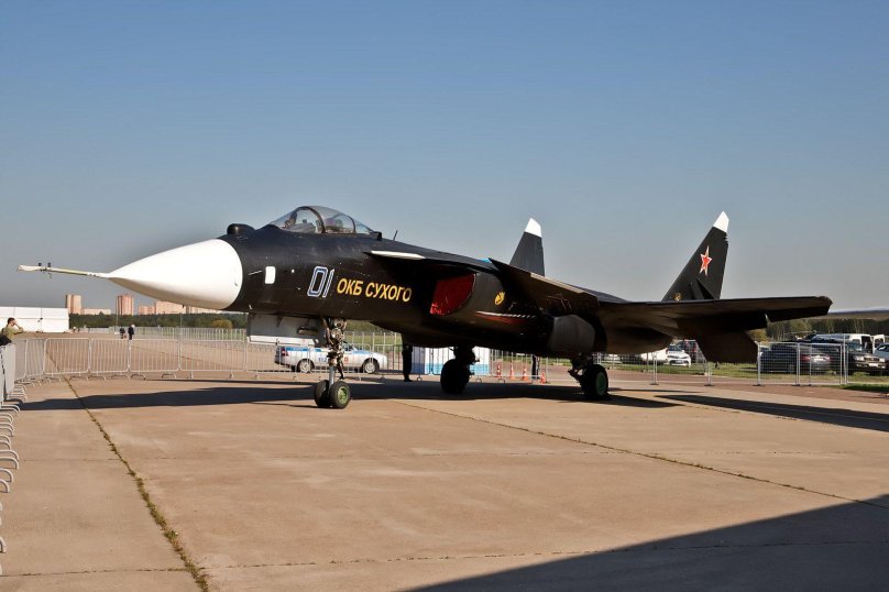 Экспериментальный истребитель Су-47 «Беркут»