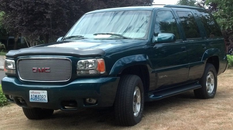 GMC Yukon Denali 2000