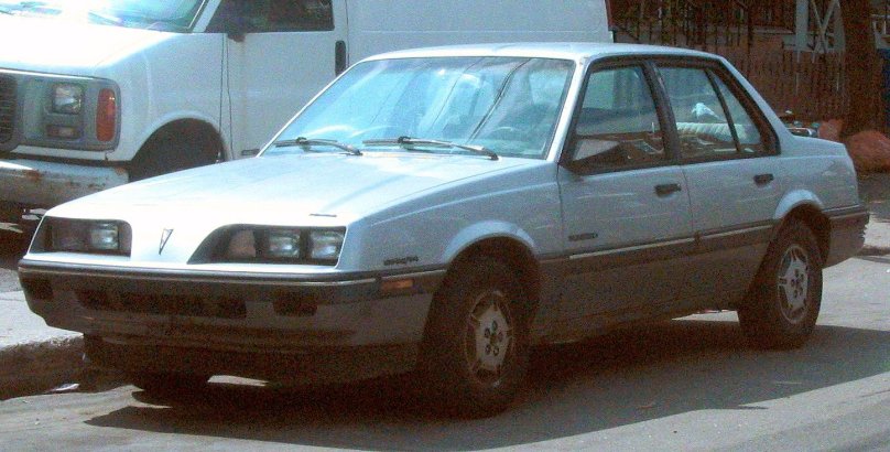 Понтиак 1988 седан