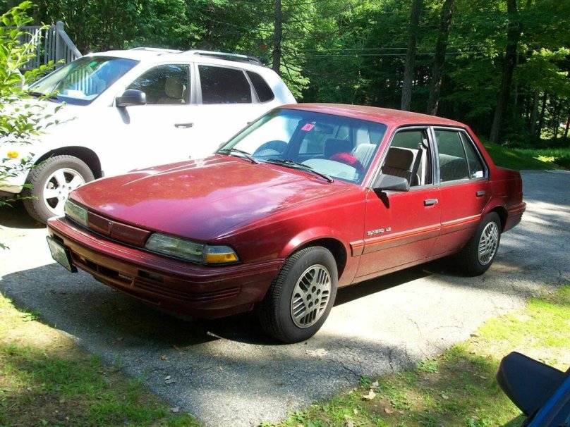 Pontiac Sunbird, 1993