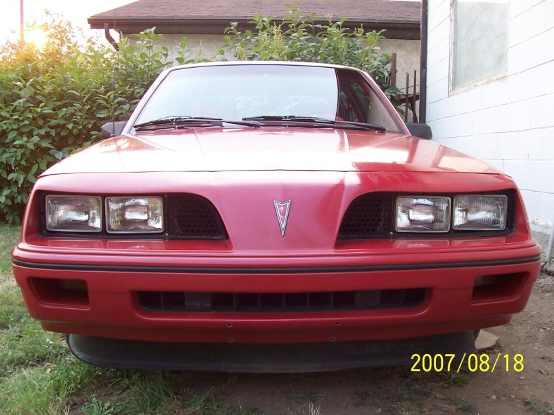 Pontiac Sunbird 1988
