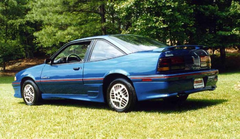 Pontiac Sunbird, 1993