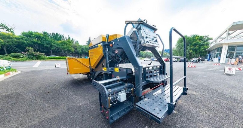 Асфальтоукладчик XCMG rp355