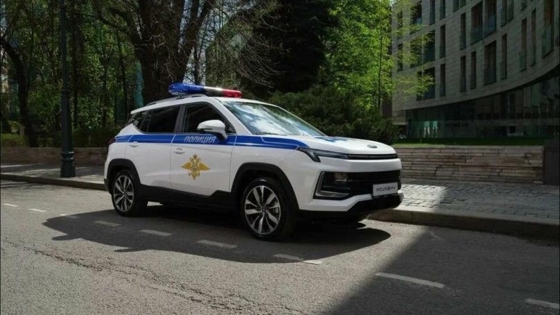 Полицейский автомобиль