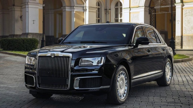 Машина Аурус Сенат