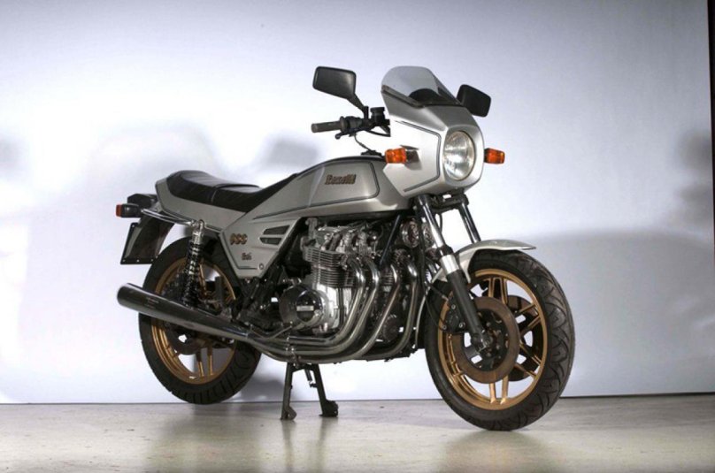 Benelli 900