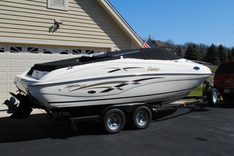 Rinker Captiva 232