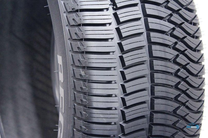 BFGOODRICH Urban Terrain t/a 235/60 r18 107v
