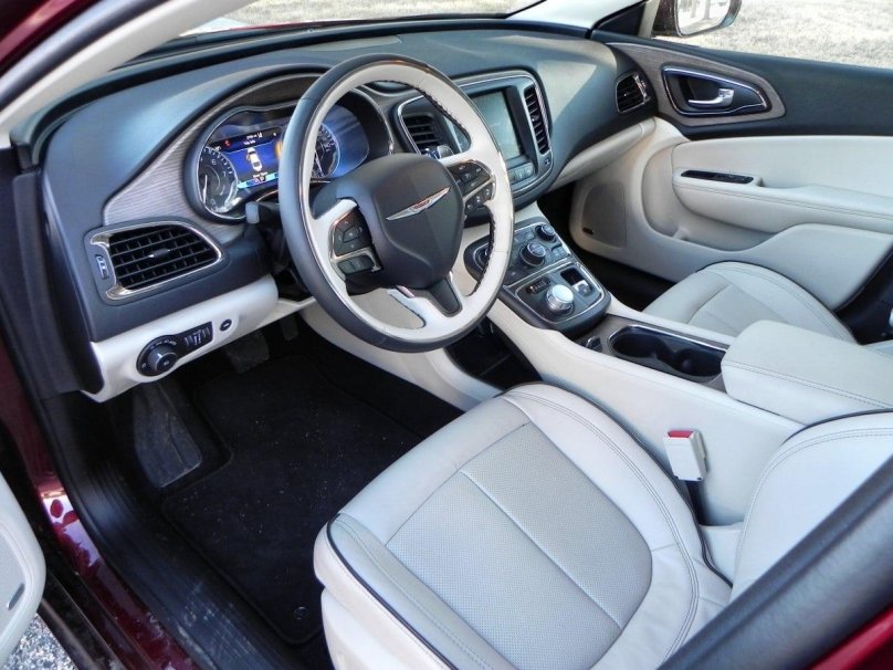 Chrysler 200 Interior