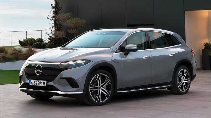 Mercedes EQS SUV 2022