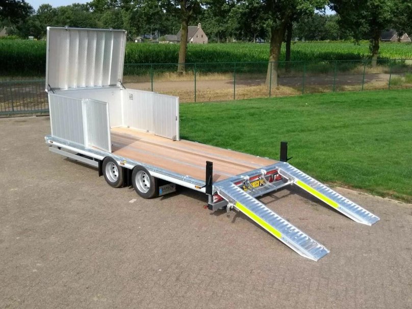 Прицеп Trailor