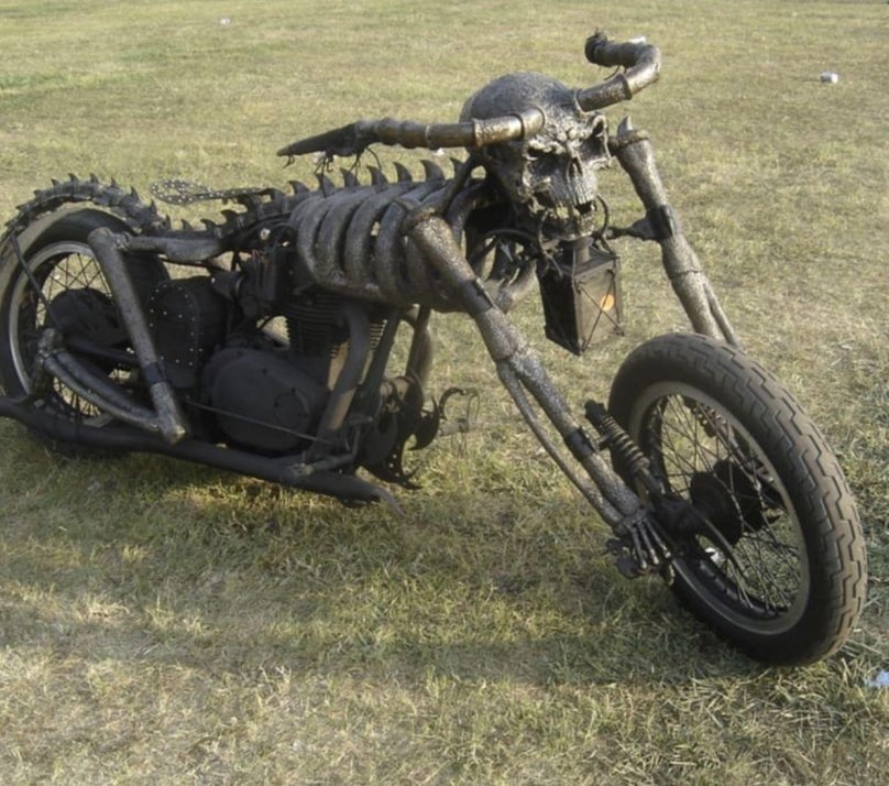 Скелет на Харлей Дэвидсон