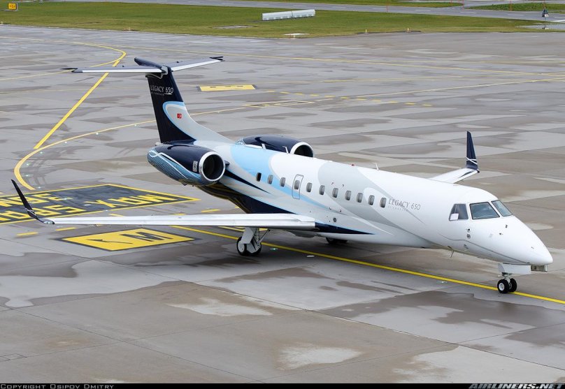 Самолет Эмбраер Легаси 650
