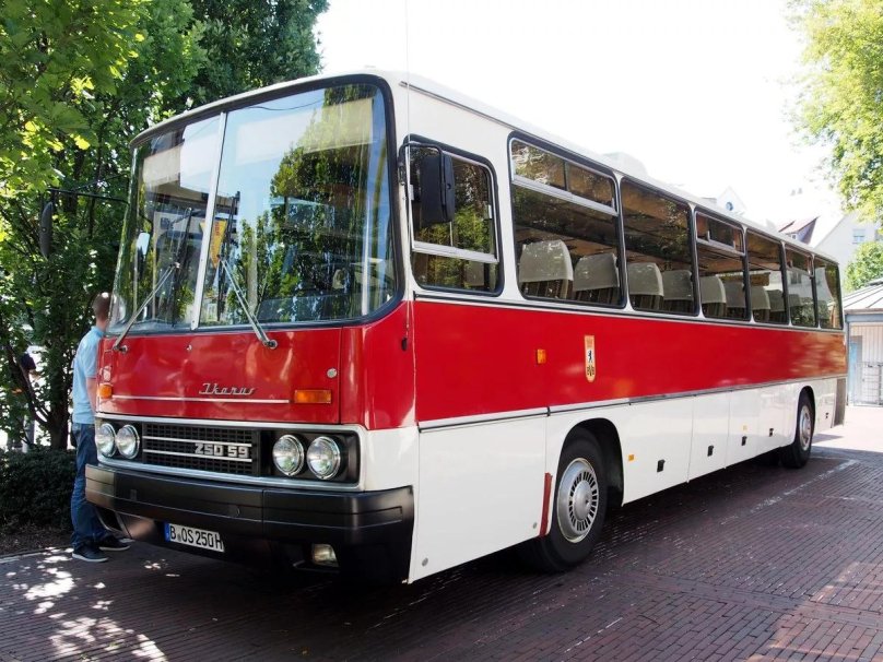 Автобус Икарус 250
