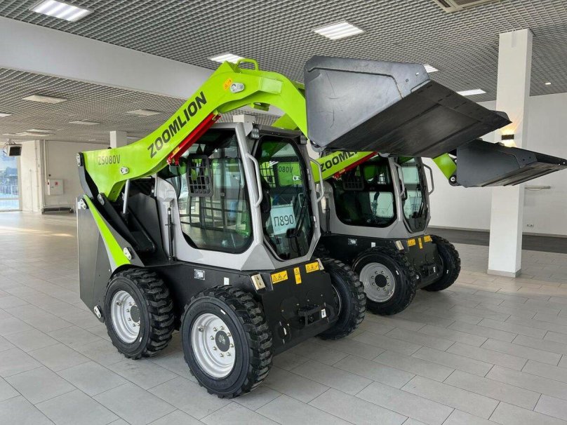 Погрузчик с бортовым поворотом zs080v Zoomlion