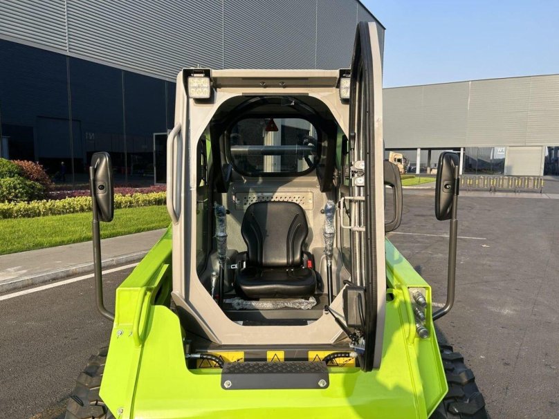 Коммунальная машина Karcher MC 50 ADV