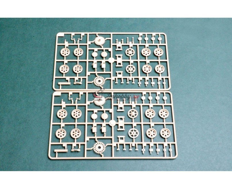 Hobby Boss 82477 Hungarian Light Tank 38m Toldi i a20