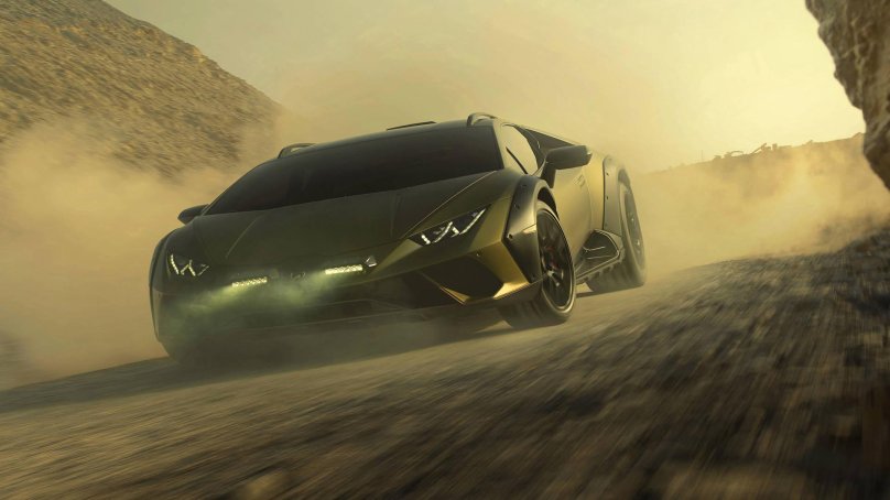Lamborghini представила спорткар Huracan sterrato