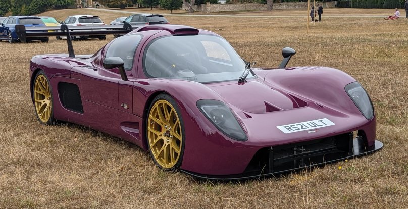 Ultima RS салон