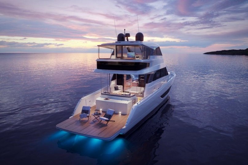 Majesty 140 Yacht