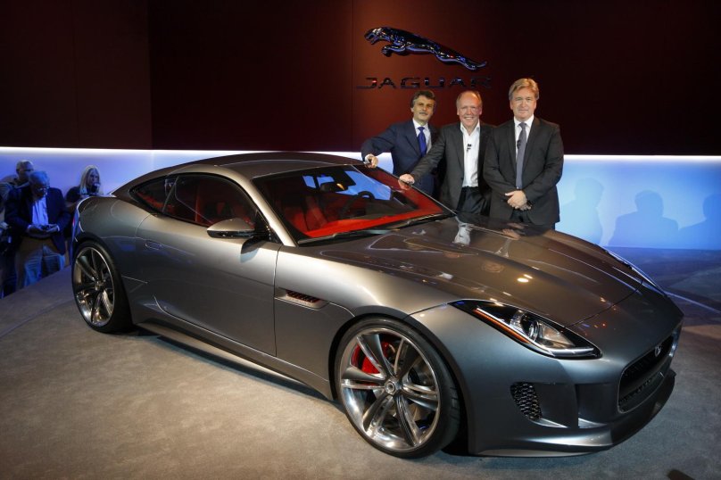 Спортивный Ягуар c-x16 Concept