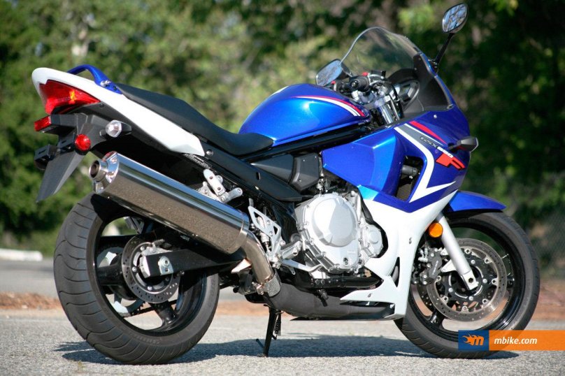 Сузуки GSX 650 F