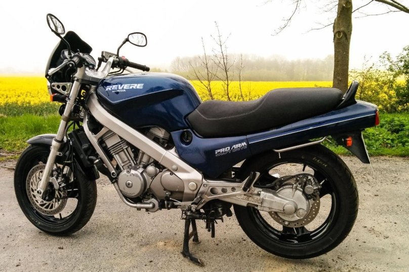 Honda NTV 650 Revere