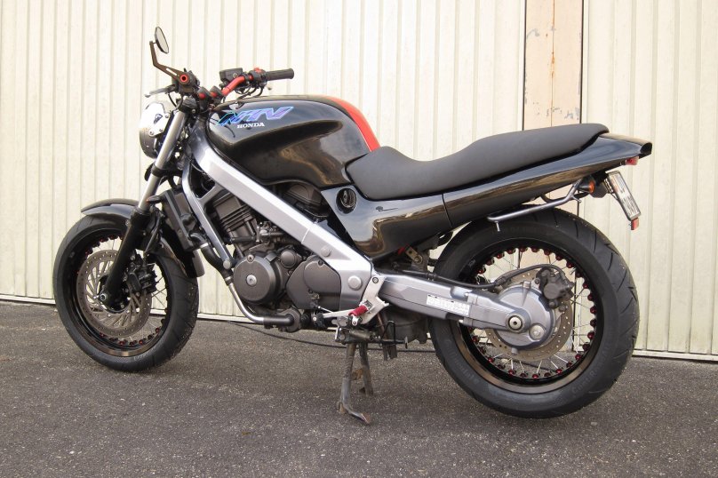 Honda Bros 650