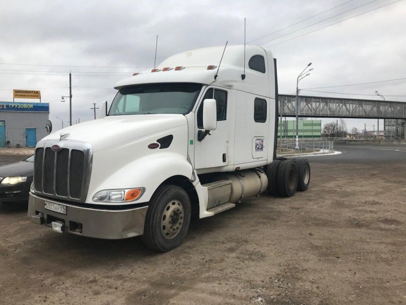 Петербилт 387 2004