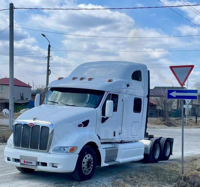 Седельные тягачи Peterbilt 387
