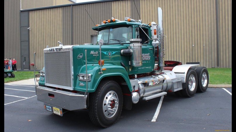 Грузовик Mack r401