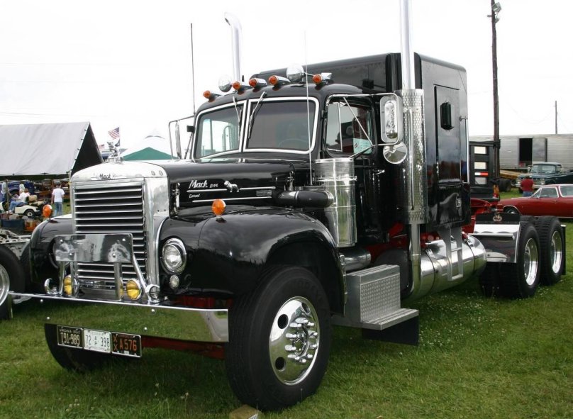 Mack vt61