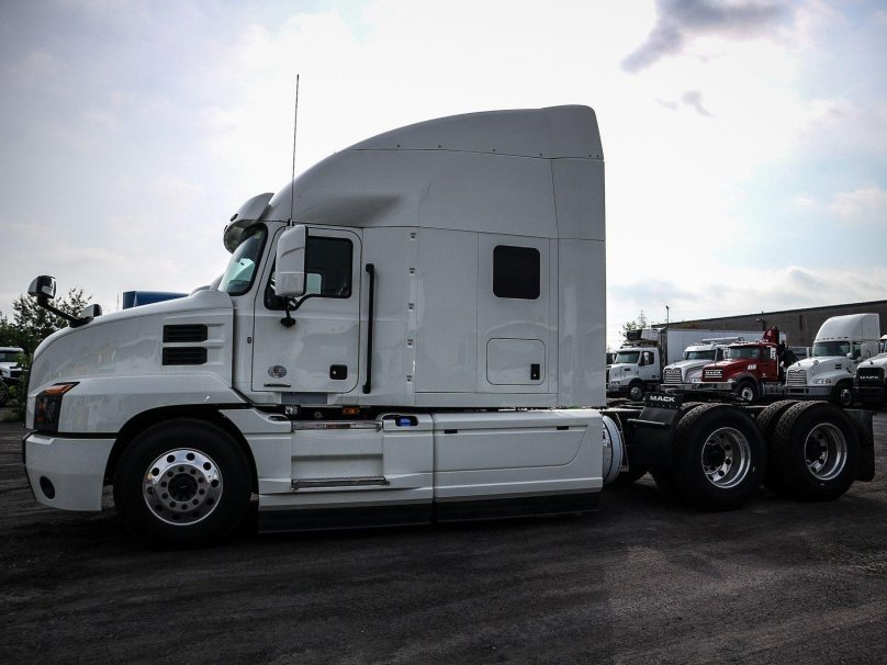 Тягач 2018 Mack Anthem