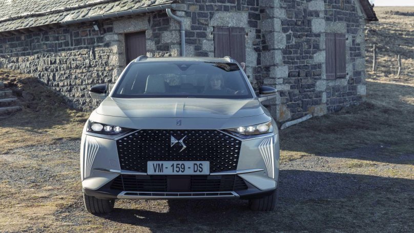 Автомобили 2023