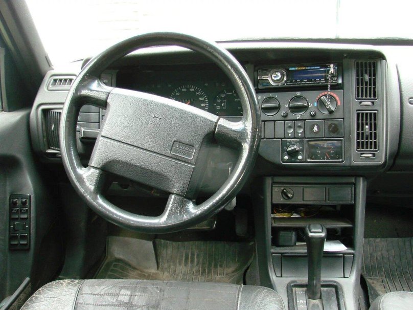 Volvo 440 1995 салон