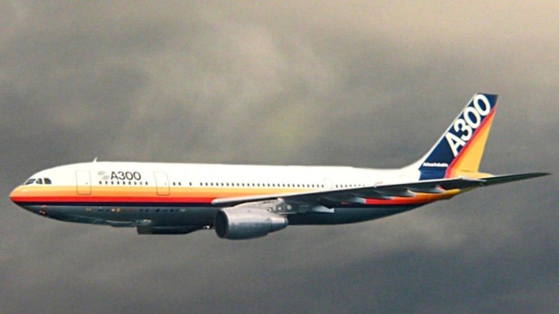 Самолет Аэробус 300