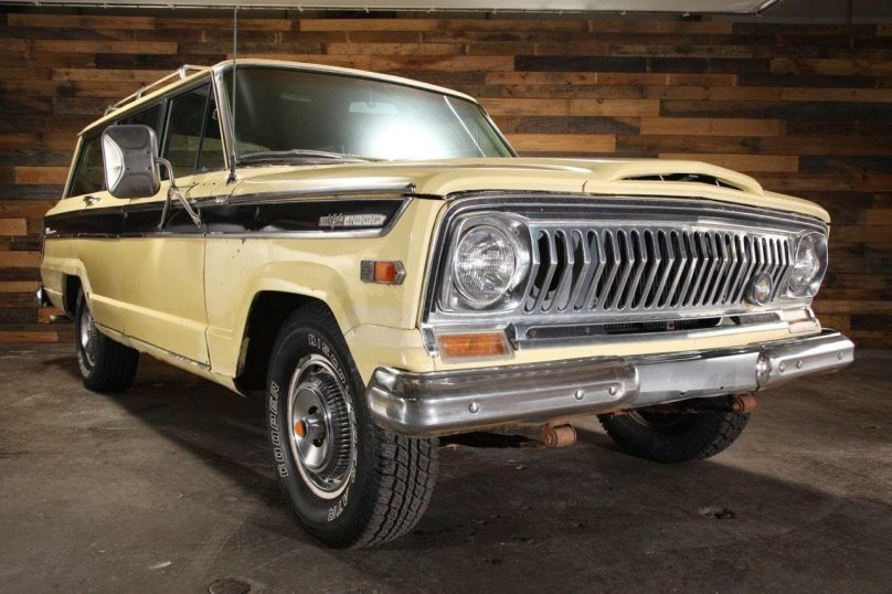 Jeep Wagoneer (SJ)