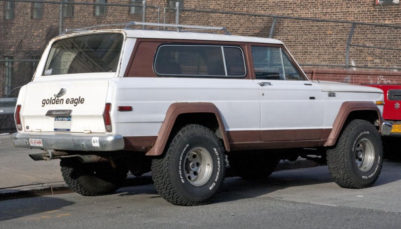 Jeep Cherokee Golden Eagle