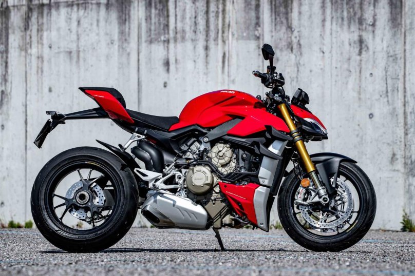 Мотоцикл Ducati Streetfighter v4