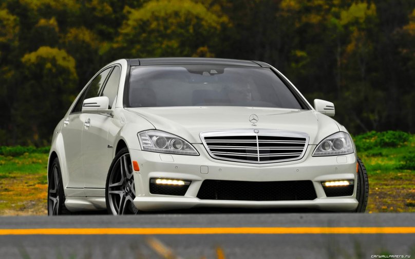 Mercedes Benz w221 AMG