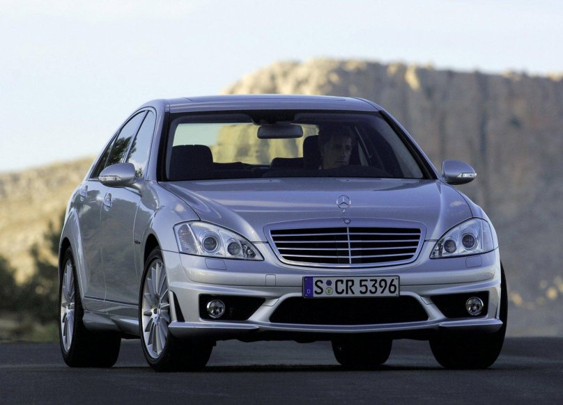 Mercedes Benz s63 AMG 2007