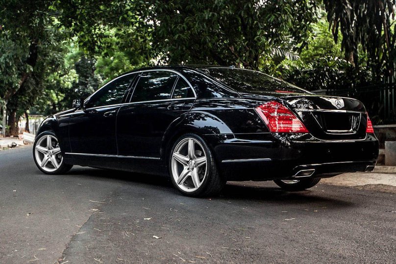 Mercedes Benz s600 w221 AMG