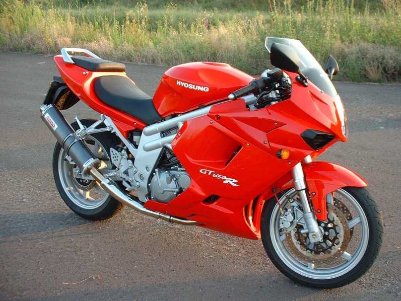 Мотоцикл Hyosung gt650r